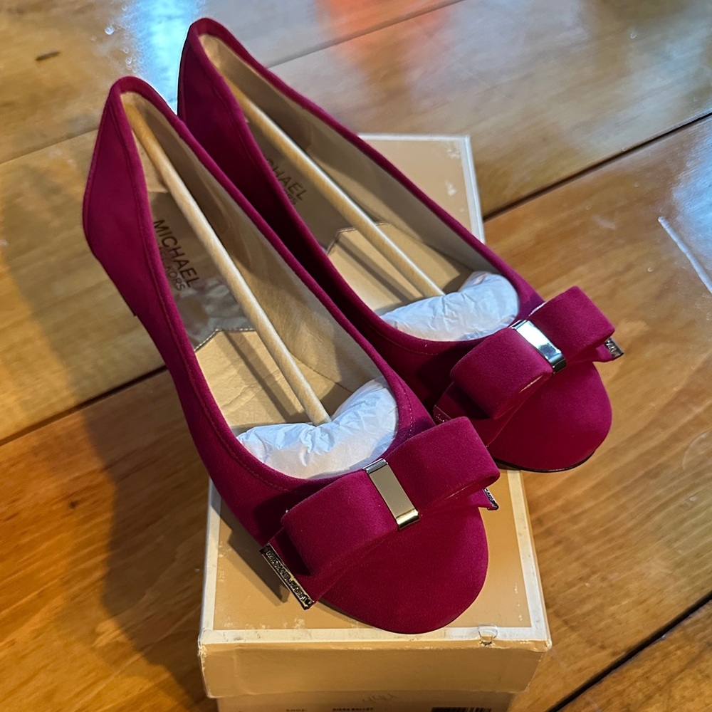 Michael Kors Kiera Fuchsia Flats with Bow Detail